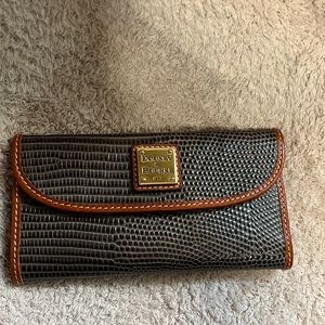 Dooney & Bourke Embossed Continental Clutch Wallet